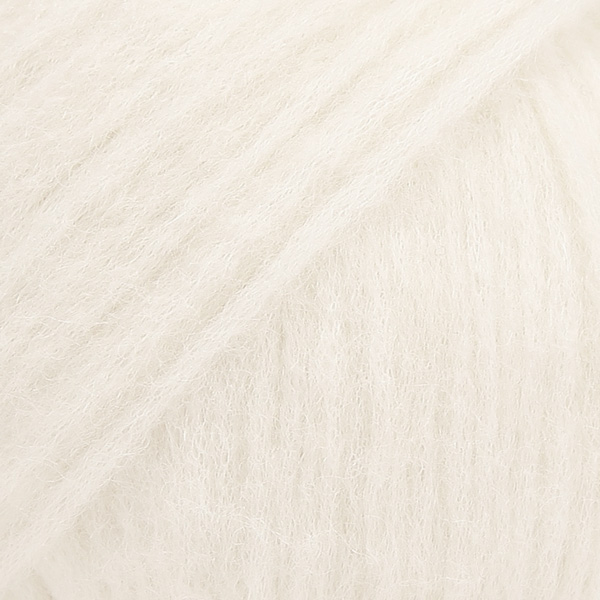 Smotanová vzorka priadze DROPS Air z alpaky a merino vlny