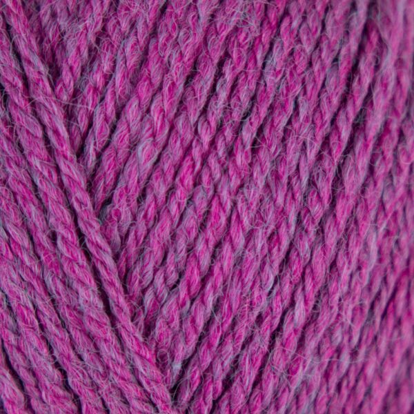 Fialová vzorka ekologickej priadze Scheepjes Scrumptious