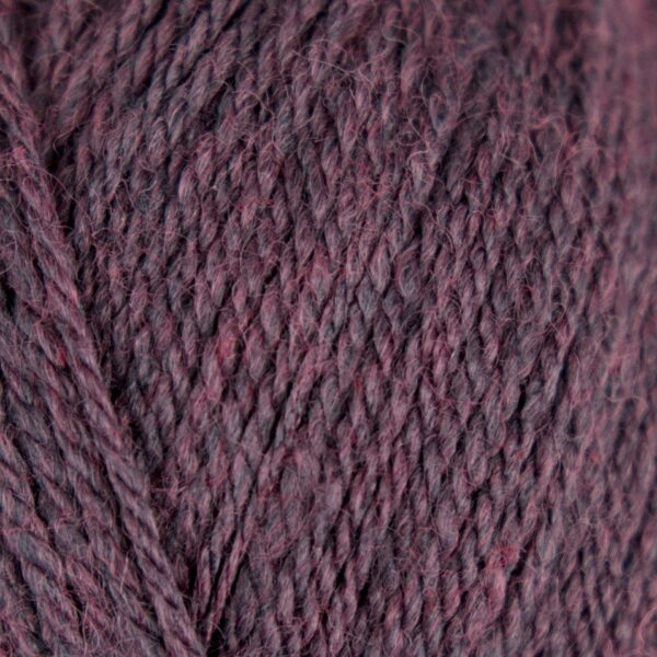 Tmavá slivková vzorka ekologickej priadze Scheepjes Scrumptious