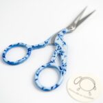 Detail ostrých čepelí nožníc Borduurschaar